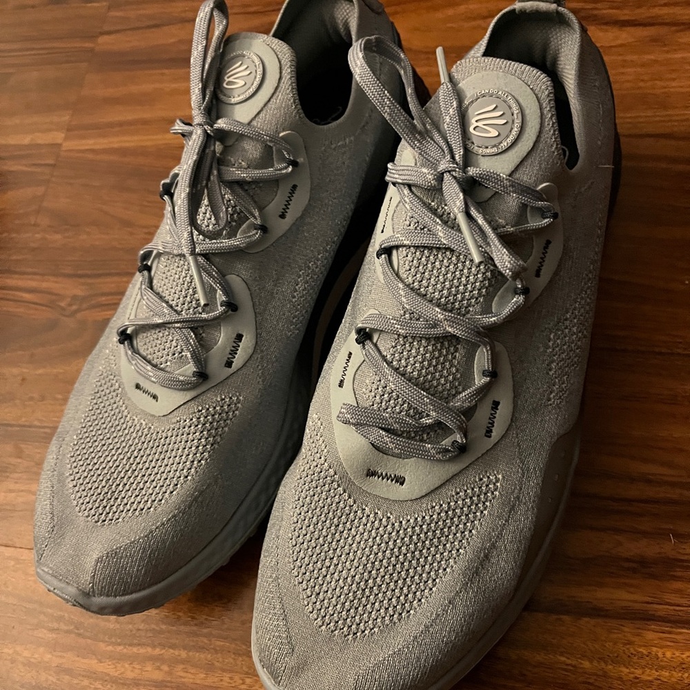 Under Armour Curry Spikeless Golf Shoe